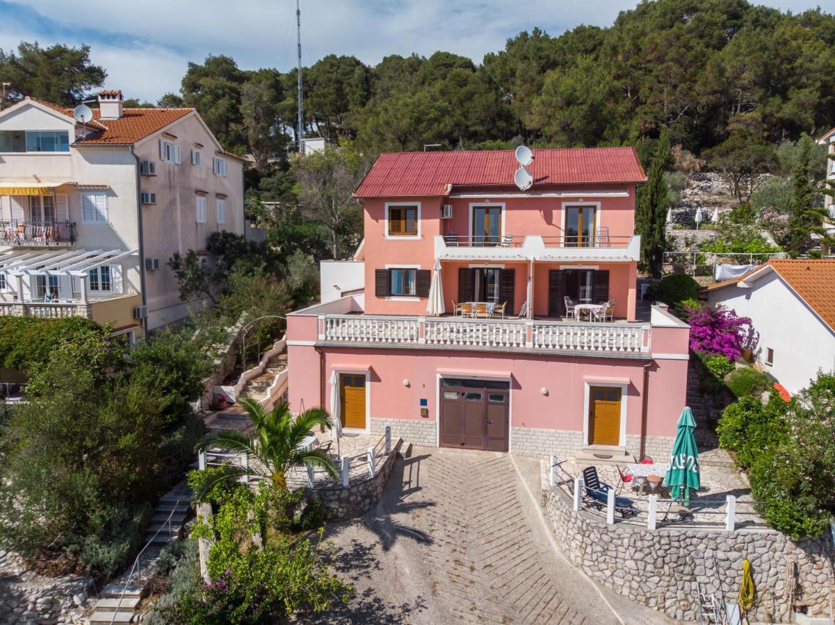 Apartments Villa Julija 木洛希尼 外观 照片