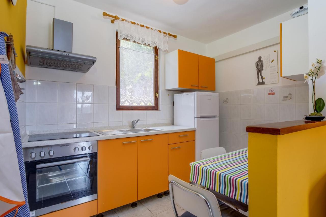 Apartments Villa Julija 木洛希尼 外观 照片