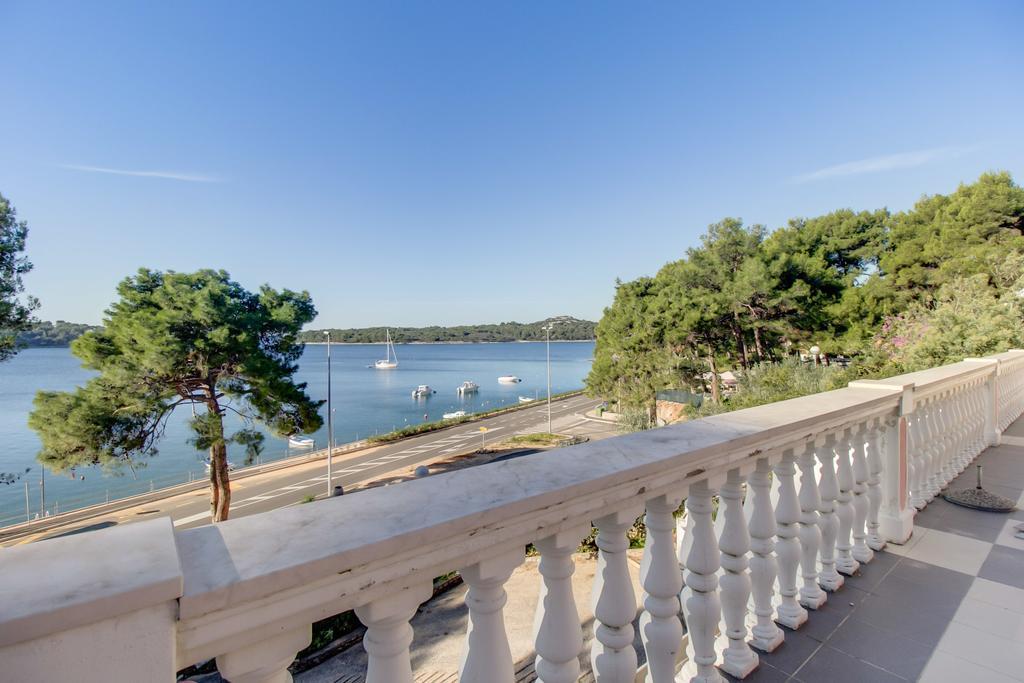 Apartments Villa Julija 木洛希尼 客房 照片