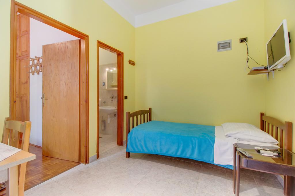 Apartments Villa Julija 木洛希尼 客房 照片