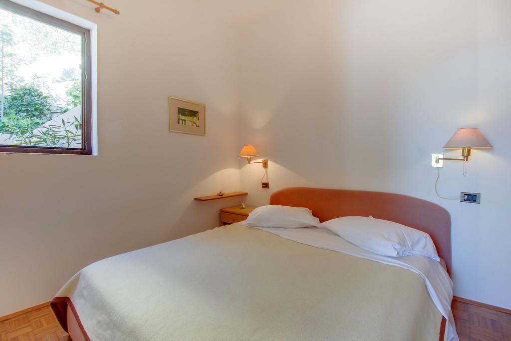 Apartments Villa Julija 木洛希尼 客房 照片