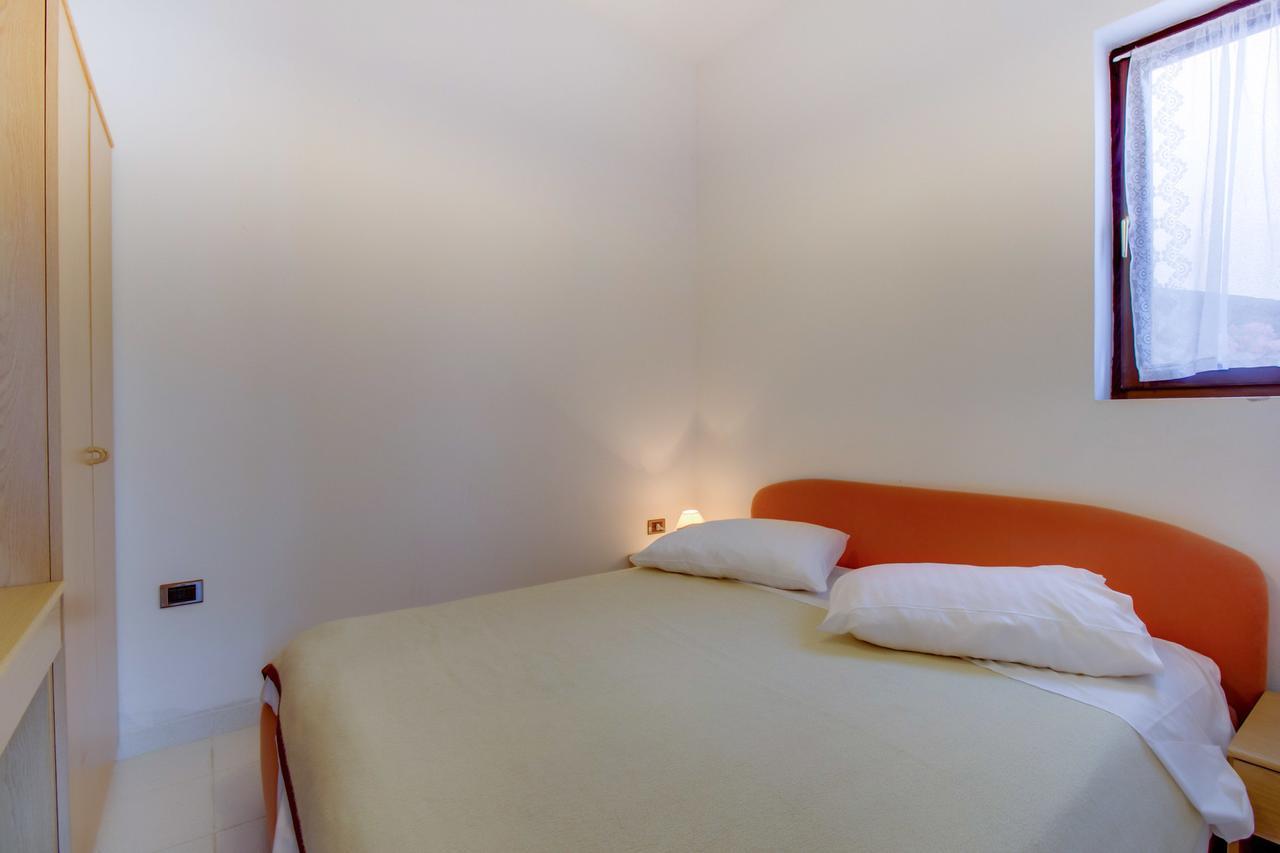 Apartments Villa Julija 木洛希尼 外观 照片