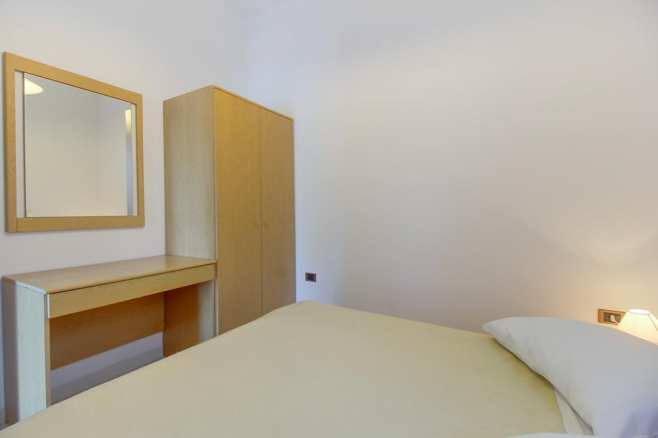 Apartments Villa Julija 木洛希尼 外观 照片