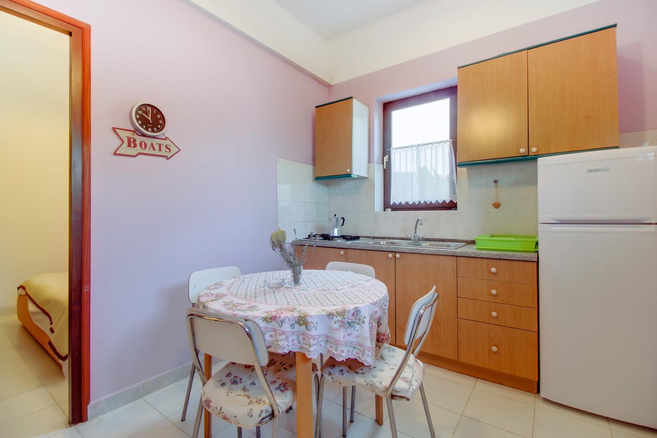 Apartments Villa Julija 木洛希尼 外观 照片